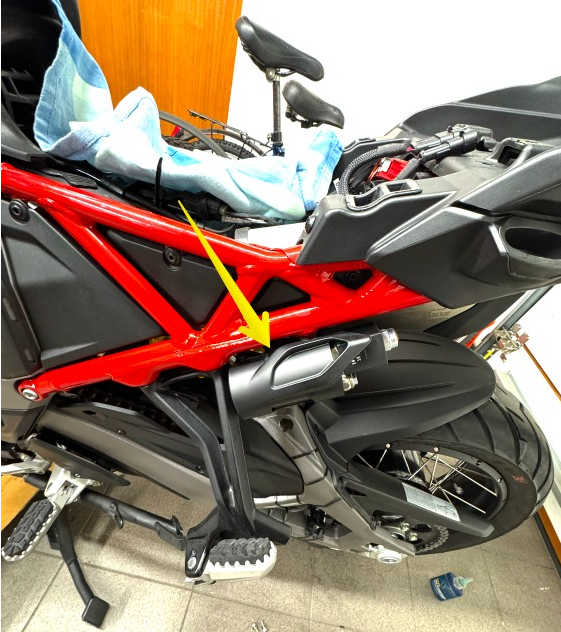 Side Rack — Multistrada V4S (2022-） / V4 PIKES PEAK (2022-） / V4 RALLY (2022-） 2